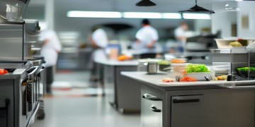 物业承包食堂都需要什么？